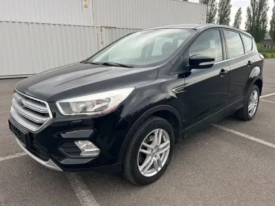 Gebraucht Ford Kuga Cool & Connect 120 PS (88 kW) 2018 Schwarz SUV
