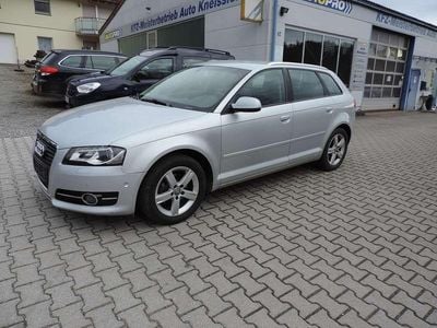 Gebraucht Audi A3 Sportback Ambiente 105 PS (77 kW) 2012 Eissilber metallic Kleinwagen