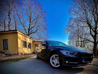 Gebraucht BMW 318 Sport Line 143 PS (105 kW) 2012 Limousine