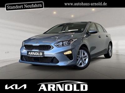 Gebraucht Kia Ceed Vision 136 PS (100 kW) 2019 Silber Kleinwagen