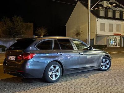 Gebraucht BMW 318 143 PS (105 kW) 2013 Kombi
