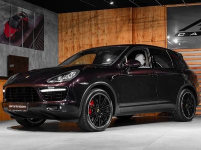 Violett Gebraucht 2011 Porsche Cayenne Turbo SUV | 40.400 €