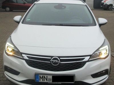 Weiß Gebraucht 2019 Opel Astra Business Kombi | 8.900 € (Guter Preis)
