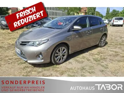 Gebraucht Toyota Auris Hybrid Life 136 PS (100 kW) 2013 Avantgarde bronze me Limousine