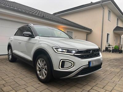 Gebraucht VW T-Roc Style 150 PS (110 kW) 2023 Weiß SUV