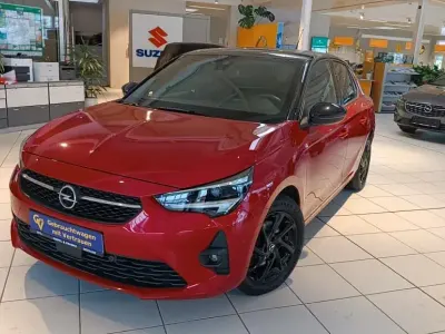 Używany Opel Corsa Ultimate 131 KM (96 kW) 2022 Czerwony Hatchback