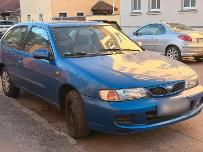 Usata Nissan Almera 75 CV (55 kW) 1999 Blu Utilitaria
