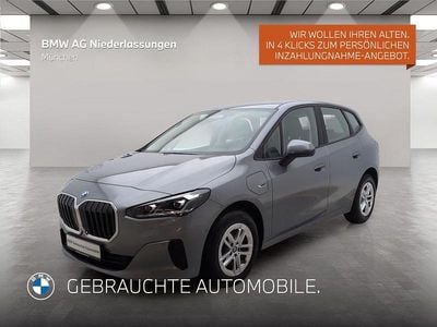 Grau Gebraucht 2022 BMW 225 Active Tourer Van / Kleinbus | 26.902 € (Fairer Preis)