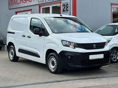 Gebraucht Peugeot Partner 102 PS (75 kW) 2021 Weiß Van / Kleinbus