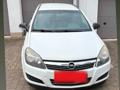 Usata Opel Astra 75 CV (55 kW) 2009 Bianco Station wagon