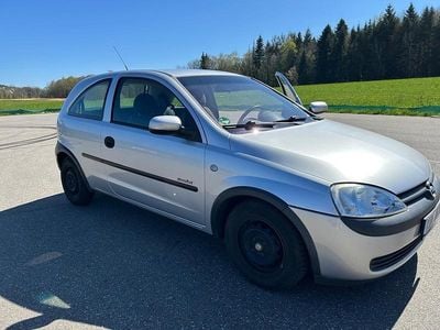 Gebraucht Opel Corsa Comfort 58 PS (42 kW) 2001 Silber Kleinwagen