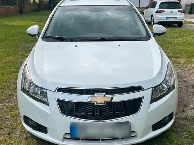 Gebraucht Chevrolet Cruze 163 PS (119 kW) 2012 Weiß Limousine