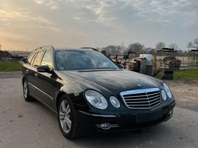 Gebraucht Mercedes E320 224 PS (164 kW) 2007 Schwarz Kombi