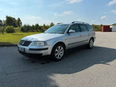 Gebraucht VW Passat 131 PS (96 kW) 2003 Silber Kombi