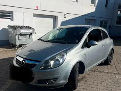 Gebraucht Opel Corsa 90 PS (66 kW) 2010 Grün Kleinwagen