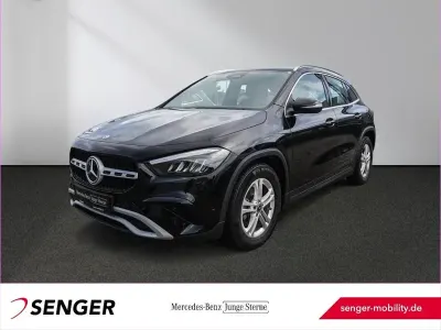 Gebraucht Mercedes GLA200 163 PS (119 kW) 2024 Schwarz SUV