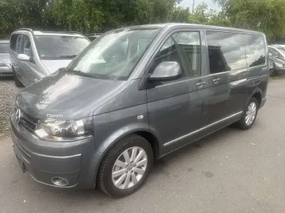 Gebraucht VW Multivan Highline 179 PS (131 kW) 2011 Natural grey metallic Van / Kleinbus