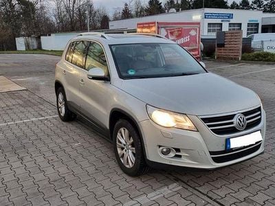Silber Gebraucht 2008 VW Tiguan Trendline SUV | 7.590 € (Fairer Preis)