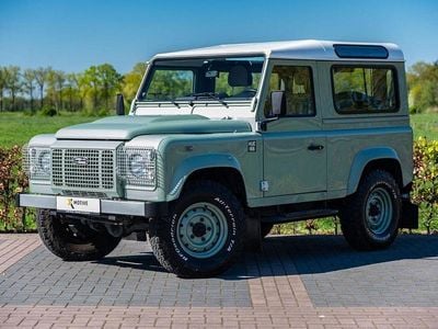 Second-hand Land Rover Defender Heritage 122 CP (89 kW) 2015 Verde Break