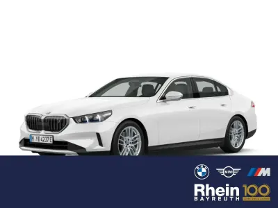 Neu BMW i5 Sport Line 250 kW (340 PS) 2025 Alpinweiss uni Limousine