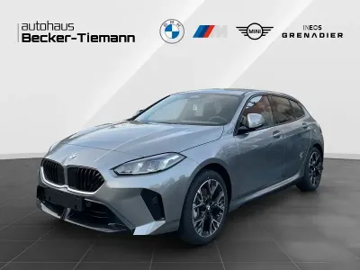 Neu BMW 120 Exclusive 170 PS (125 kW) 2026 Grau Kleinwagen