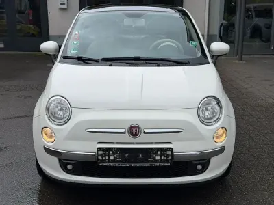 Gebraucht Fiat 500 Lounge 69 PS (50 kW) 2015 Weiß Kleinwagen