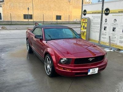 Gebraucht Ford Mustang 205 PS (150 kW) 2007 Rot Cabrio