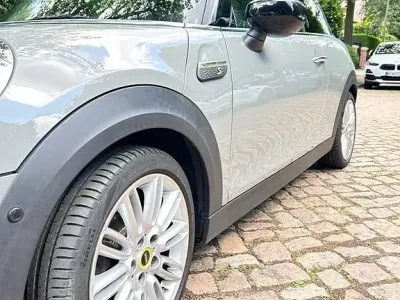 Gebraucht Mini Cooper SE 135 kW (184 PS) 2021 Grau Kleinwagen