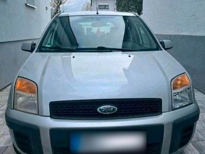 Usata Ford Fusion 80 CV (58 kW) 2007 Argento Utilitaria