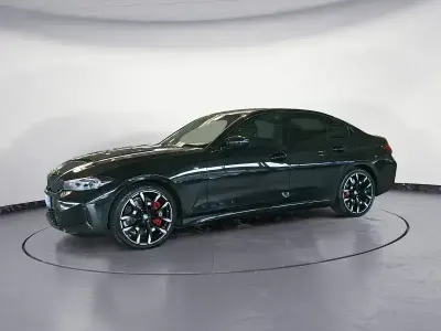 Gebraucht BMW 320 M Sport 184 PS (135 kW) 2025 Schwarz Limousine
