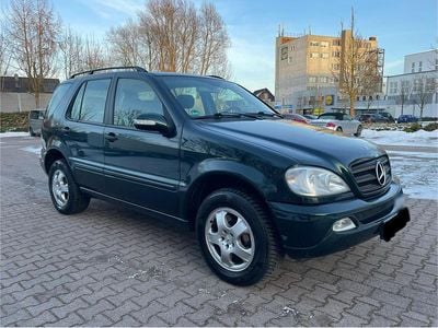 Gebraucht Mercedes ML270 163 PS (119 kW) 2004 Grün SUV