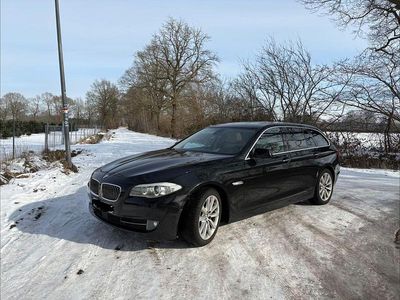 Gebraucht BMW 530 245 PS (180 kW) 2011 Schwarz Kombi