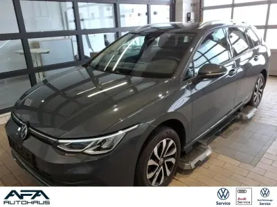 Gebraucht VW Golf VIII Active 150 PS (110 kW) 2023 Grau Kombi
