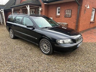 Schwarz Gebraucht 2004 Volvo V70 Kombi | 2.850 € (Fairer Preis)