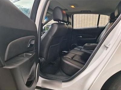 Gebraucht Chevrolet Captiva 163 PS (119 kW) 2012 Weiß SUV