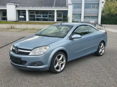 Gebraucht Opel Astra 140 PS (102 kW) 2008 Blau Cabrio