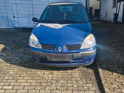 Usata Renault Clio II 75 CV (55 kW) 2004 Blu Utilitaria