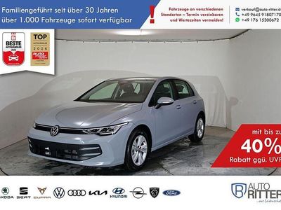 Neu VW Golf VIII 116 PS (85 kW) 2026 Grau Limousine