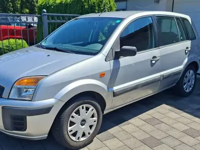 Gebraucht Ford Fusion Style 80 PS (58 kW) 2009 Polarsilber metallic Kleinwagen