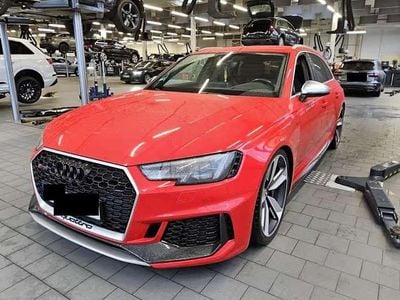 Gebraucht Audi RS4 Ambiente 450 PS (330 kW) 2018 Misanorot perleffekt Kombi