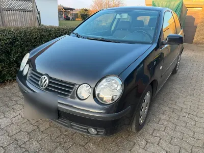 Gebraucht VW Polo 64 PS (47 kW) 2001 Schwarz Kleinwagen