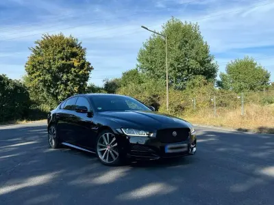 Gebraucht Jaguar XE R 241 PS (177 kW) 2015 Schwarz Limousine