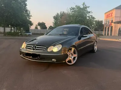 Gebraucht Mercedes CLK500 Avantgarde 306 PS (225 kW) 2002 Schwarz Coupé