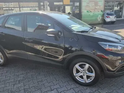Gebraucht Renault Captur Life 90 PS (66 kW) 2015 Schwarz SUV