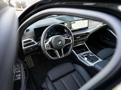 Gebraucht BMW 330 M Sport 286 PS (210 kW) 2025 Saphirschwarzmetallic Kombi