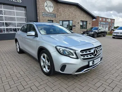 Gebraucht Mercedes GLA200 136 PS (100 kW) 2019 Silber SUV