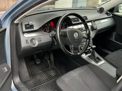 Gebraucht VW Passat 107 PS (78 kW) 2008 Grau Kombi