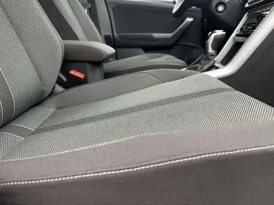 Gebraucht VW T-Roc Life 150 PS (110 kW) 2023 Grau metallic SUV