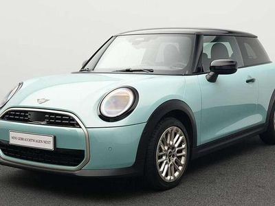 Gebraucht Mini Cooper Favoured 156 PS (114 kW) 2024 Grün Kleinwagen