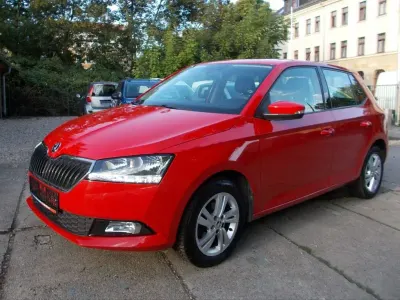 Gebraucht Skoda Fabia Ambition 60 PS (44 kW) 2020 Rot Kleinwagen